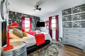 5 chambres, bureau, fer et planche Ă repasser, lit parapluie