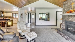Interior - Deck & Mtn Views: Libby Home on Golf Course! (Libby)