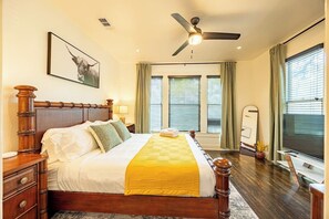 3 bedrooms, desk, iron/ironing board, WiFi