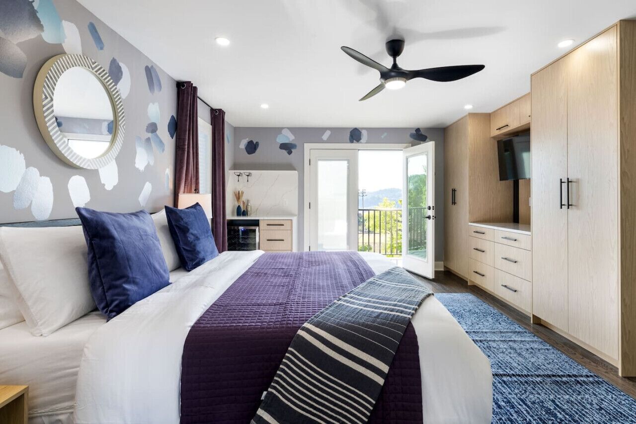 4 Schlafzimmer, Schreibtisch, Bügeleisen/Bügelbrett, Reisekinderbett