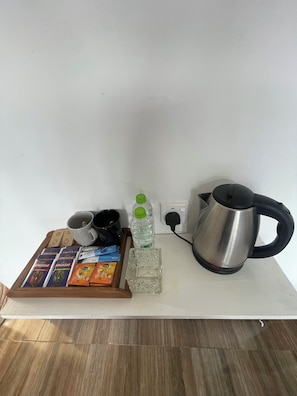 Verduisterende gordijnen, geluiddichte muren, gratis wifi