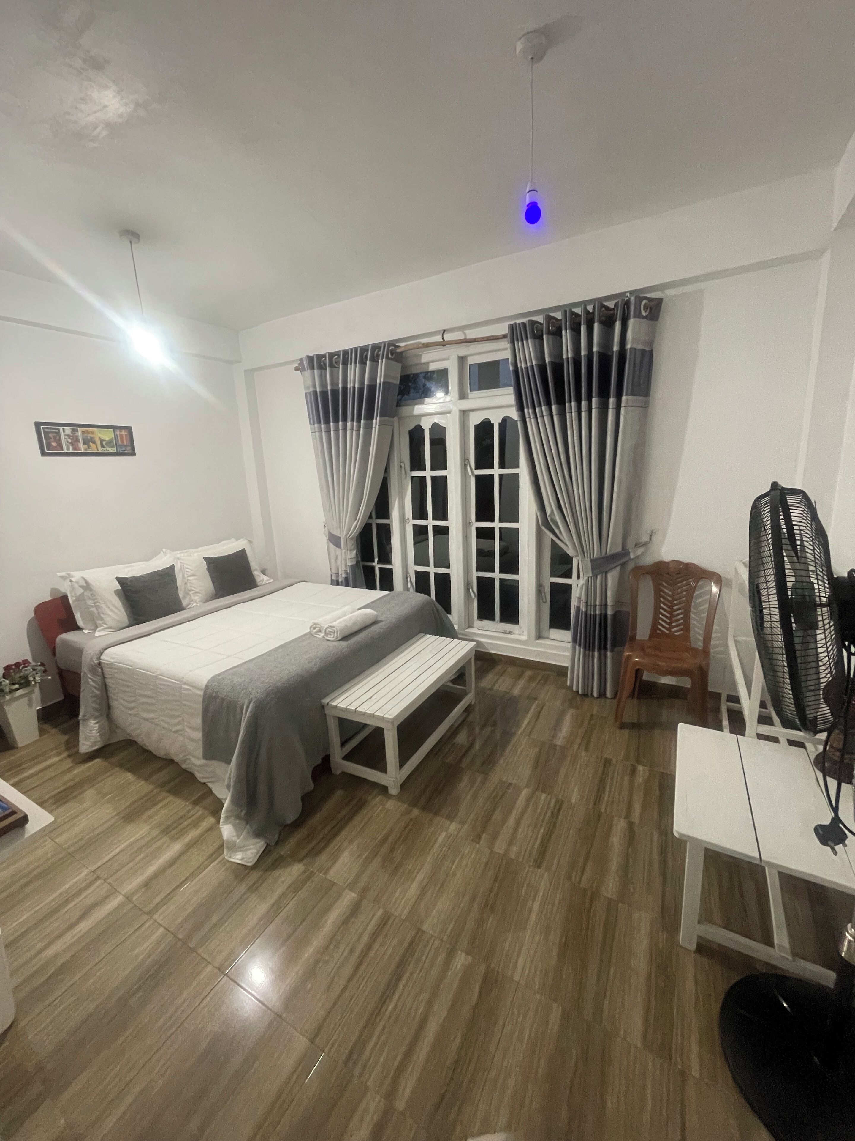 Quarto casal superluxo, varanda, vista para a montanha | Cortinas blackout, quartos à prova de som, Wi-Fi de cortesia