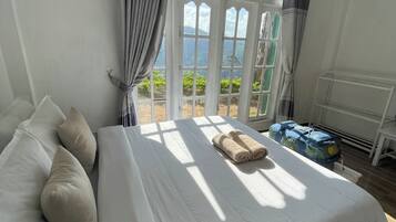 Verduisterende gordijnen, geluiddichte muren, gratis wifi