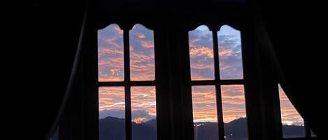 Luxury Double Room, Patio, Mountain View | Blackout curtains, soundproofing, free WiFi