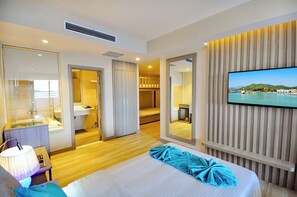 Basic Room, Balcony, City View | Bathroom | Hair dryer, slippers, towels, soap -  Oceanus Vien Trieu Nha Trang Apartment - Thai Ha (Nha Trang)