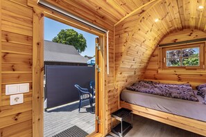 1 habitación y ropa de cama 