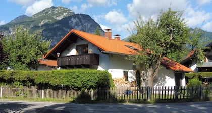 Appartement 'Ferienwohnung Haus Greif' avec vue sur les montagnes, balcon et Wi-Fi