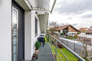 Property grounds - Apartment 'Ferienwohnung Hobmaier' with Mountain View, Shared Garden and Wi-Fi (Forstern)