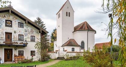 Apartment 'Ferienwohnung Hobmaier' with Mountain View, Shared Garden and Wi-Fi