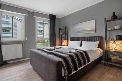 Apartment 'Hafenblick' with Sea View, Balcony and Wi-Fi