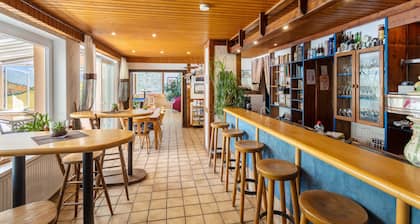 Ferienhaus 'Haus Sonnenberg' mit Terrasse und Wi-Fi