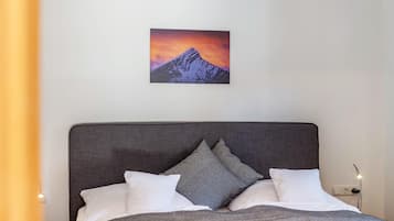 1 bedroom, WiFi (free), bed sheets