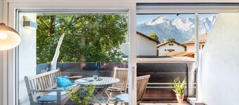 Studio Apartment 'Ferienwohnung Stuiben Garmisch' with Mountain View, Shared Pool and Wi-Fi