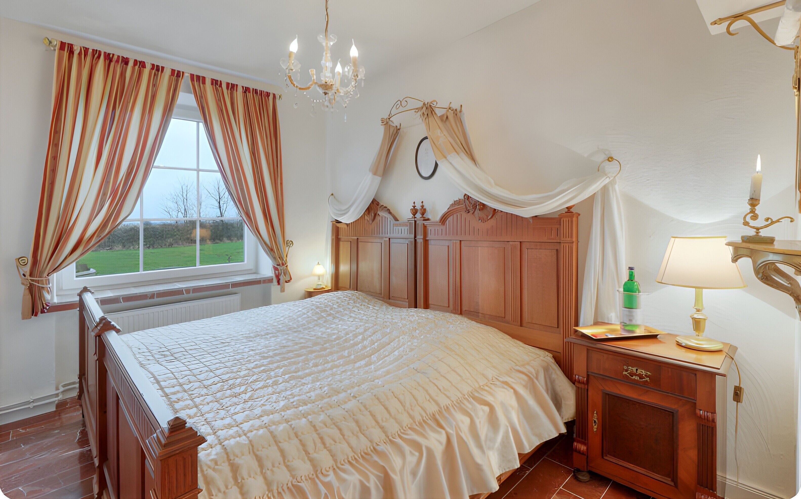 3 habitaciones, tabla de planchar con plancha y wifi gratis 