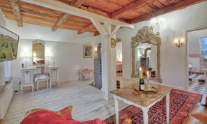 Interior - Apartment 'Junior Suite' with Shared Garden and Wi-Fi (Emmelsbüll-Horsbüll)