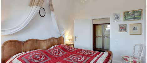 1 chambre, fer et planche Ă repasser, accĂšs au Wi-Fi (inclus)