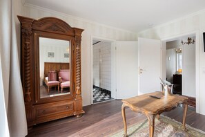 Interior - Apartment 'Salondeck' with Shared Garden and Wi-Fi (Klanxbüll)