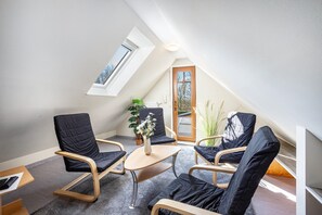 Interior - Apartment 'Ferienwohnung Lemburg' with Shared Terrace, Shared Garden and Wi-Fi (Nindorf)