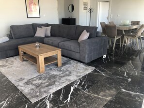 TV connectée, cheminée