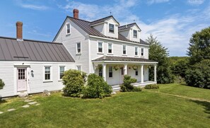 Exterior - Step Back in Time with Modern Comforts: Historic 1820s Farmhouse on Wade Pond (Boothbay)