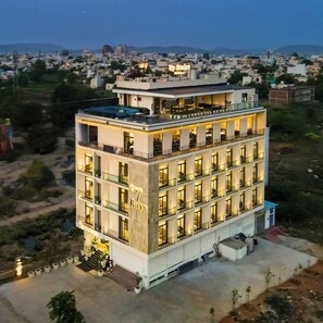 Façana frontal de l'allotjament