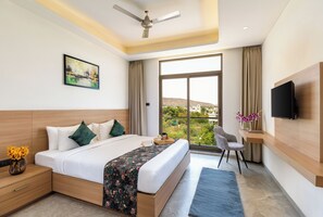 Habitació doble Premier, 1 llit doble | Wifi gratuïta i roba de llit 