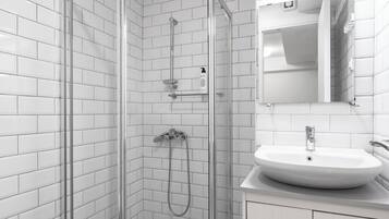 Departamento | Baño | Regadera, regadera con hidromasaje, secadora de cabello, toallas