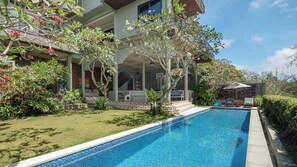 Outdoor pool - Ocean Forest Villa (Pecatu)