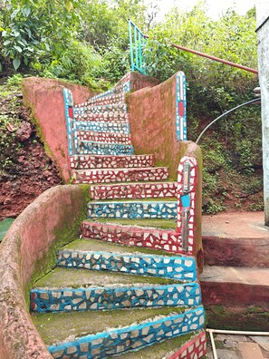 Garden - Wandr Tabletop (Mahabaleshwar)