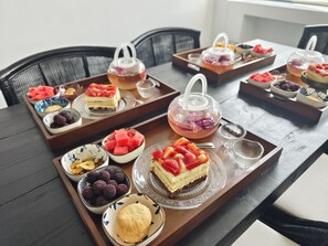 Petit déjeuner préparé à la commande compris tous les jours