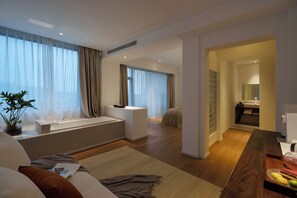 Luxury Studio Suite, Balcony, Mountain View | Living area - Qizi Mountain Lodge (Dali)