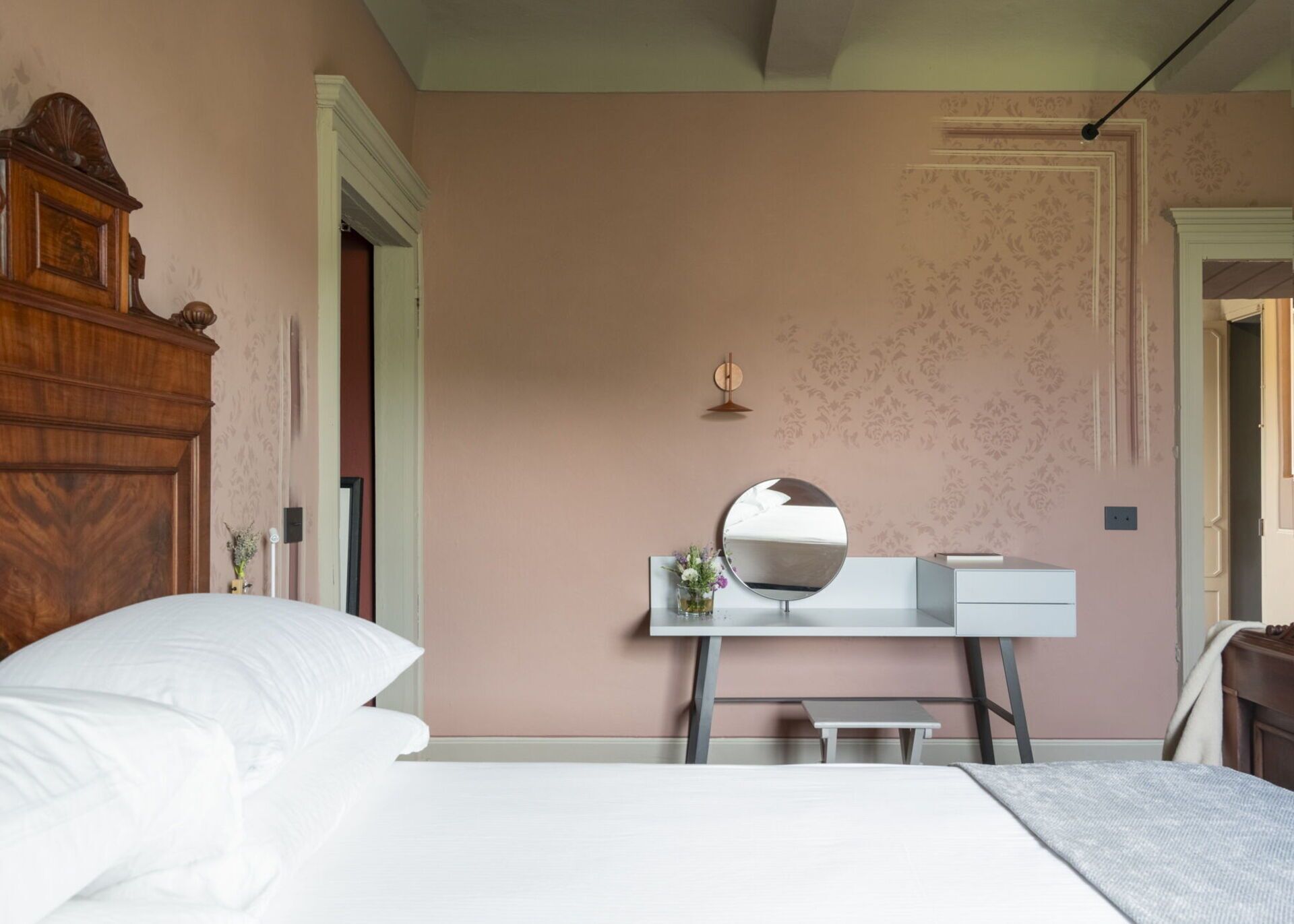 Autumn, Bedroom, Spring, Summer