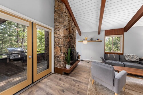 Incline Tranquil Loft