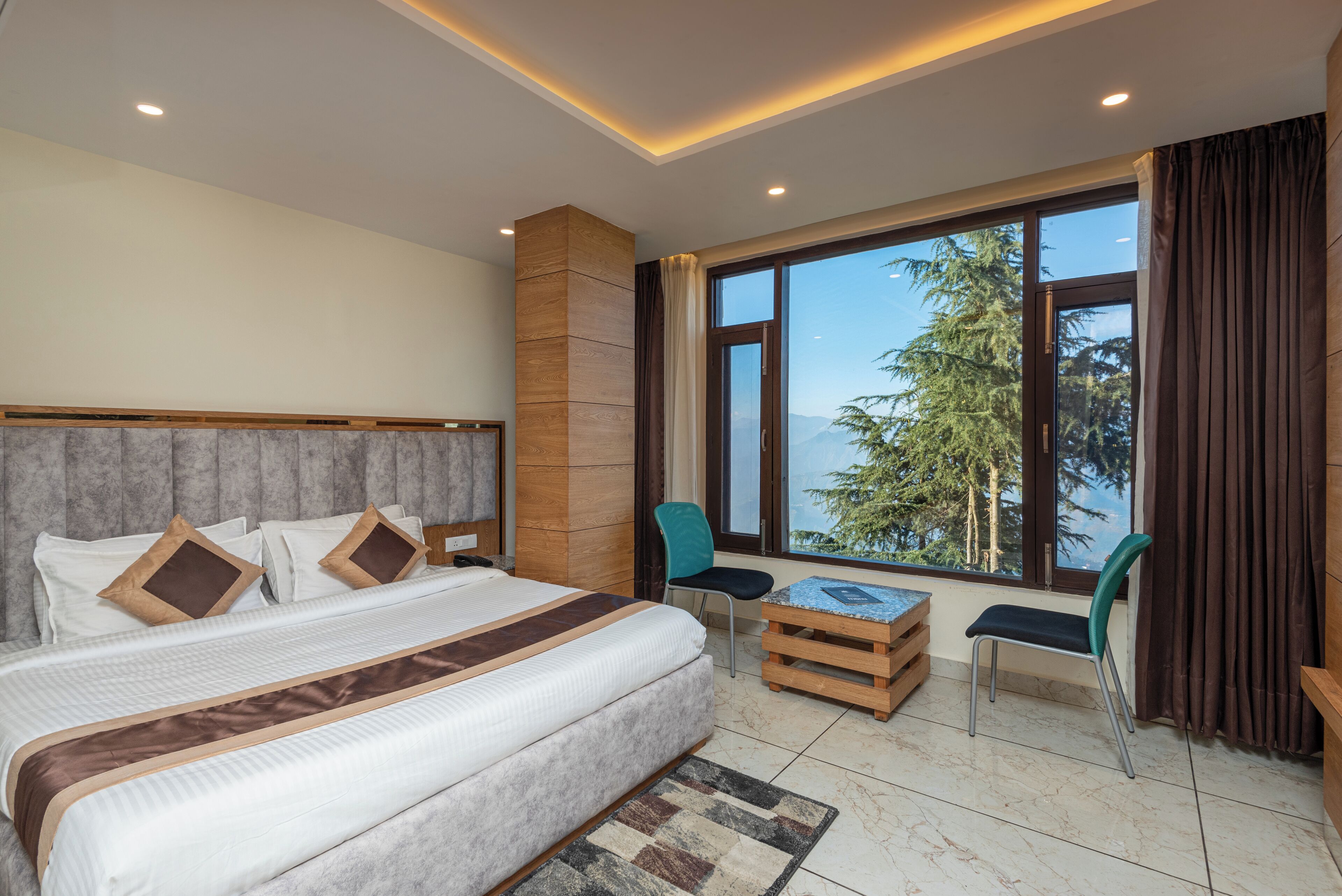 Kamar Double Eksekutif, pemandangan lembah | Area keluarga | TV