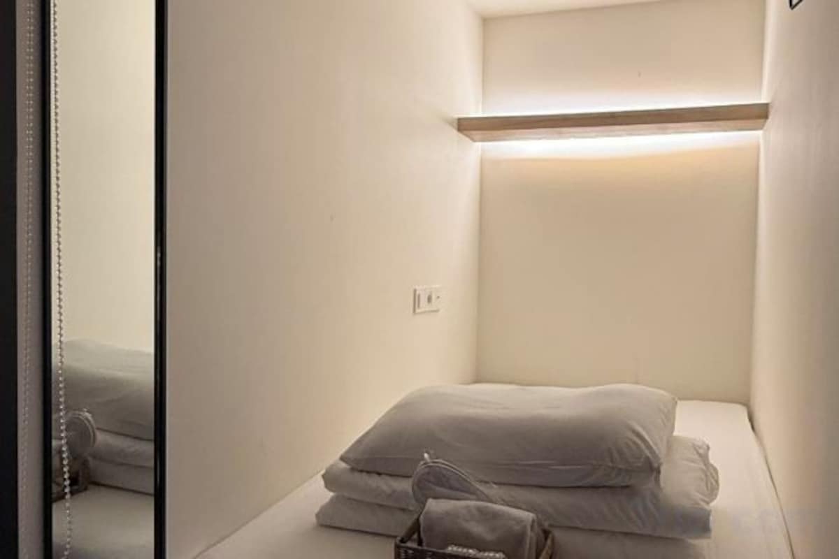 Side Single Bed(Female Only)