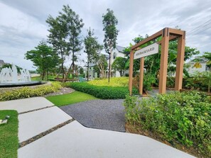 Property grounds - Charming 3-bedroom house in PHUKET (Tambon Pa Klok)