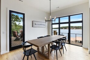 تناول الطعام