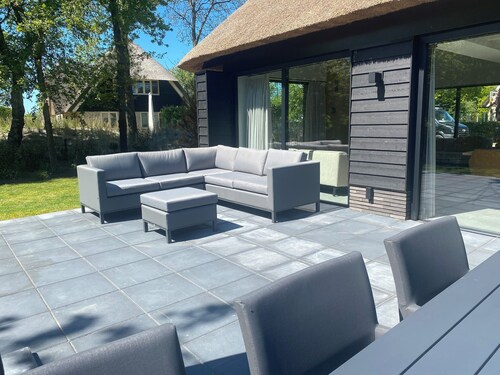 Villa Sun, luxury 6 person villa in Ballum