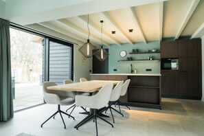 Dining - Villa Sea is a luxus 6p Holidayhome on Ameland (Ballum)