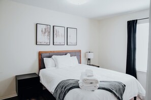 2 chambres, fer et planche à repasser, Wi-Fi gratuit, draps fournis