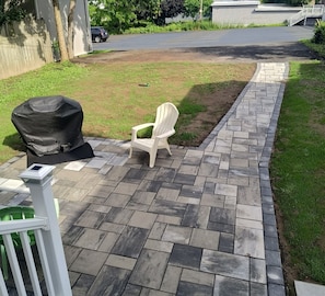 Property grounds - 5 Mins CDGA Wedding Venues | 4 BR | Walk to Town (Canandaigua)