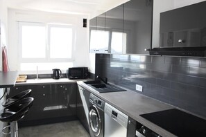 Fridge, microwave, oven, dishwasher