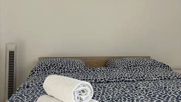 2 chambres, fer et planche Ă repasser, Wi-Fi gratuit, draps fournis