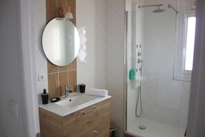 Hair dryer, towels, soap, toilet paper