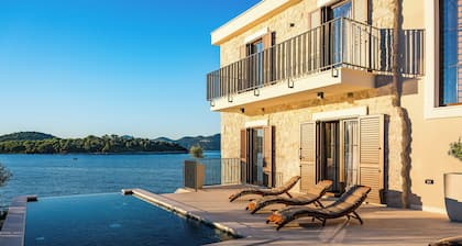 Sea front Villa Draga - infinity pool