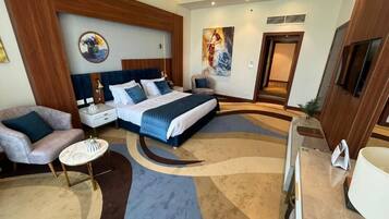 Chambre Double, balcon, vue partielle sur la mer | Wi-Fi gratuit