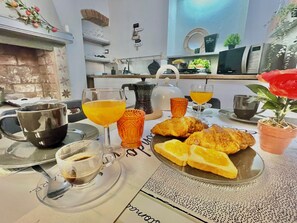 Departamento, para no fumadores | Cocina privada | Tetera eléctrica y tostadora