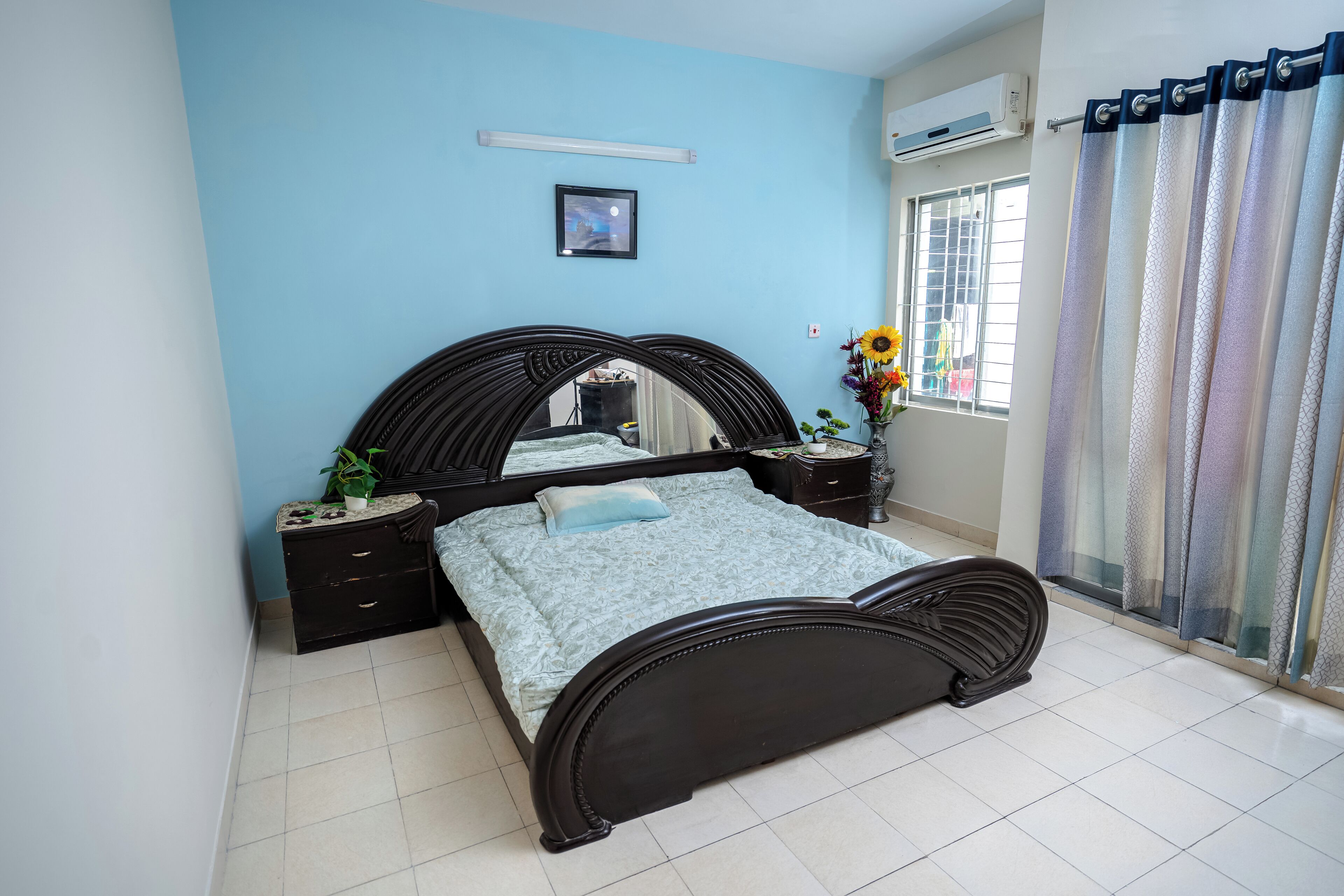 3 habitaciones, tabla de planchar con plancha, wifi y ropa de cama 