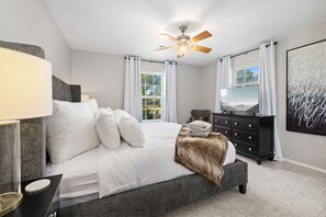 3 soverom, strykejern/-brett, wi-fi og sengetøy