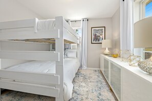 3 Schlafzimmer, Bügeleisen/Bügelbrett, WLAN, Bettwäsche